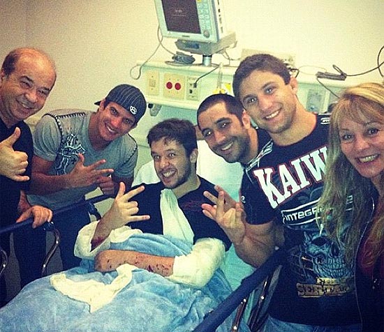 Bruno, do trio KLB, no hospital após o acidente