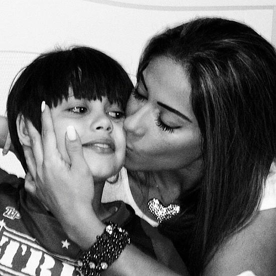 Mayra Cardi fez declaração de amor ao filho em rede social