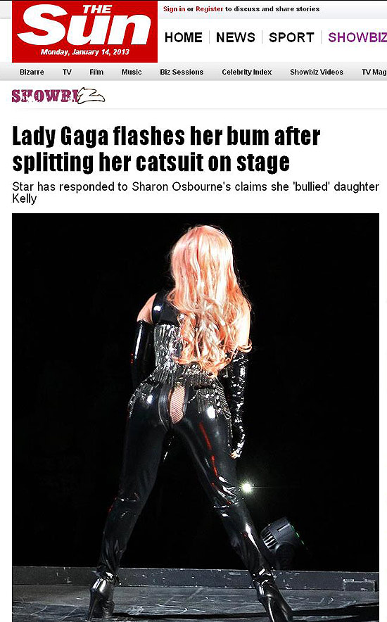 Lady Gaga fica com a parte de trás exposta após a calça rasgar durante show no Canadá