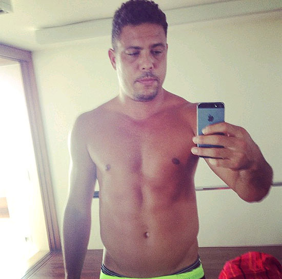 Ronaldo colocou na internet uma foto sem camisaem fevereiro