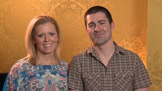 Michael Pugh e Rebecca Griffin, casados há 2 anos e meio, estão entre os casais que adotaram a moda de mesclar nomes 