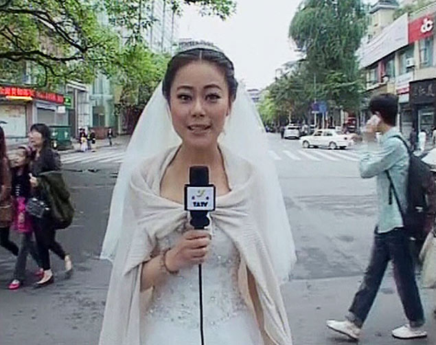 A jornalista chinesa Chen Ying, a "noiva repórter"