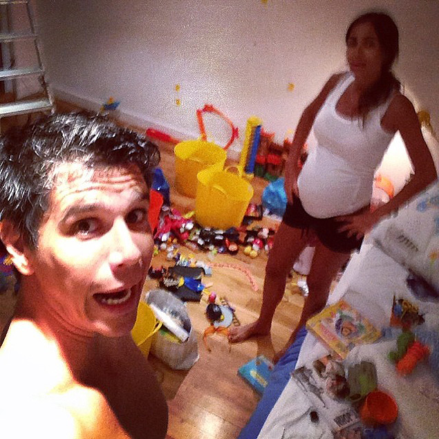 Márcio Garcia e mulher arrumam quarto de filho, antes do parto --- http://instagram.com/p/lSOogDxkO1/