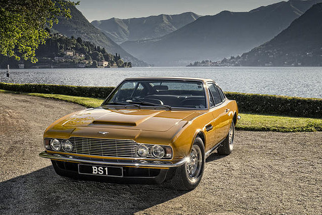 Aston Martin que o ator inglês Roger Moore conduzia em "The Persuaders!"