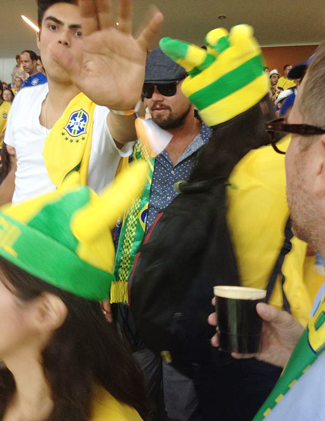 Leonardo DiCaprio assiste ao jogo do Brasil contra a Crocia no Itaquero 