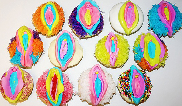 Mãe envia biscoitos em formato de vagina para alunos da segunda série