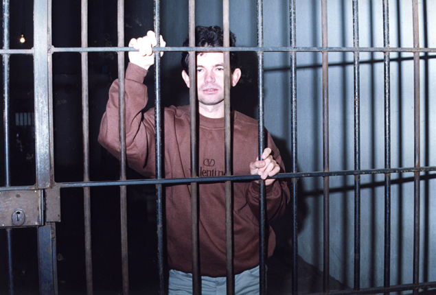 O ex-policial Florisvaldo de Oliveira, o cabo Bruno, em prisão de São Paulo, em 1991 