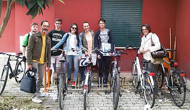 Alunos ganham bônus nas notas ao ir de bicicleta para escola na Itália