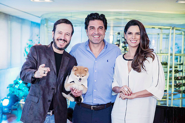 Celso Zucatelli (com o cãozinho Paçoca), Edu Guedes e Mariana Leão comandam o "Melhor pra Você" (RedeTV!)