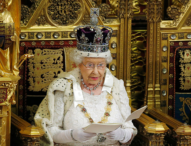 Rainha Elizabeth 2 discursa  Casa dos Lordes no Palcio de Westminster