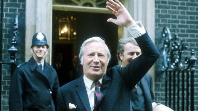 Ex-primeiro ministro Edward Heath é descrito como "assexuado" por amigos; ele nunca casou