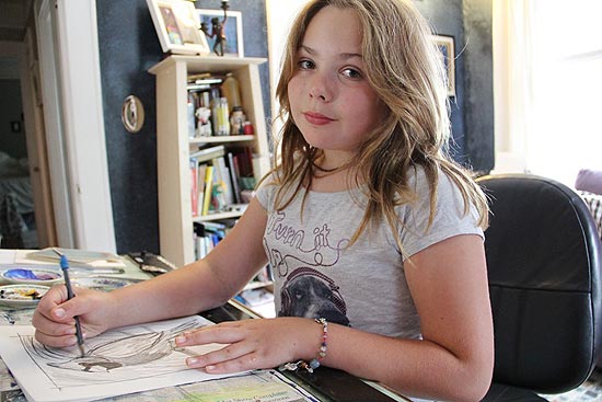 Menina de 11 anos arrecada US$ 200 mil para golfo do México vendendo desenhos; veja galeria de fotos
