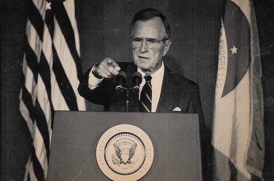 O ento presidente dos EUA George H. W. Bush durante visita ao Rio, em junho de 1992 