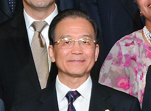 O primeiro-ministro chinês Wen Jiabao advertiu para a situação "complexa e grave" do mercado de trabalho