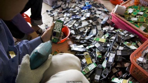 Guiyu, na China,  uma espcie de capital mundial da reciclagem de celulares
