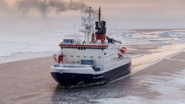Navio Polarstern vai embarcar na maior expedio de pesquisa ao Polo Norte