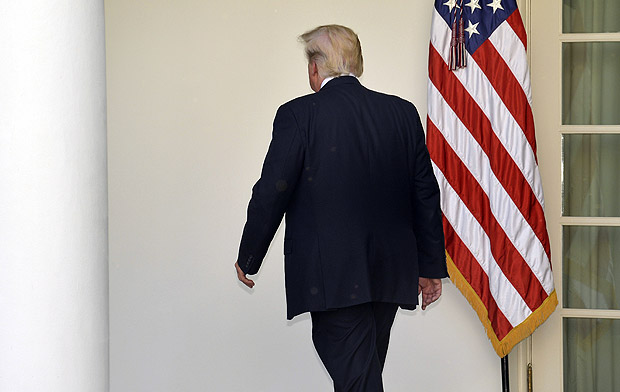 O presidente dos EUA, Donald Trump, retorna à Casa Branca após anunciar a saída do Acordo de Paris