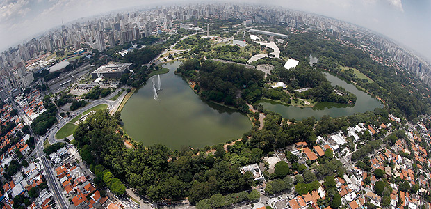 Vista area do parque do Ibirapuera, includo no pacote de concesses da prefeitura 