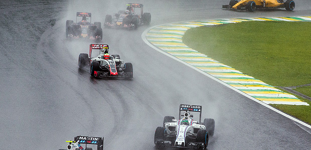 SAO PAULO, SP, BRASIL, 13-11-2016: O piloto brasileiro Felipe Massa durante o seu ultimo GP Brasil de Formula 1, no autodromo de Interlagos, em Sao Paulo. (Foto: Eduardo Anizelli/Folhapress, ESPORTE)