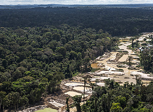 Gold Rush Leads Many to Conduct Illegal Mining Expedition in the Countryside of Bahia