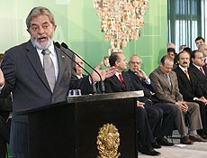 Lula d posse a Temporo (Sade), Geddel Vieira (Integrao) e Tarso Genro (Justia)