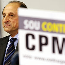 Paulo Skaf entrega abaixo-assinado contra cobrança da CPMF ao Senado