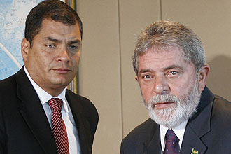 Rafael Correa se encontra com presidente Lula, no Planalto. Correa cobrou que OEA condene Colmbia por violao territorial