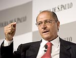 Em sabatina, Alckmin chama Kassab de 