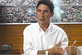 Prefeito de Palmas, Raul Filho (PT), que quer construir uma "praia artificial"