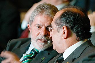 Então presidente, Lula conversa com o ministro do STF Gilmar Mendes em evento que aconteceu em 2009 em Brasília