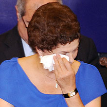 Dilma Rousseff chora ao lembrar de uma amiga da época da ditadura militar