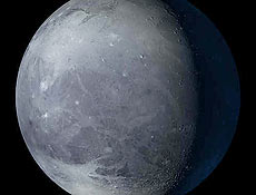 Astrnomos continuam querendo cassar o mandato de corpos celestiais depois de Pluto