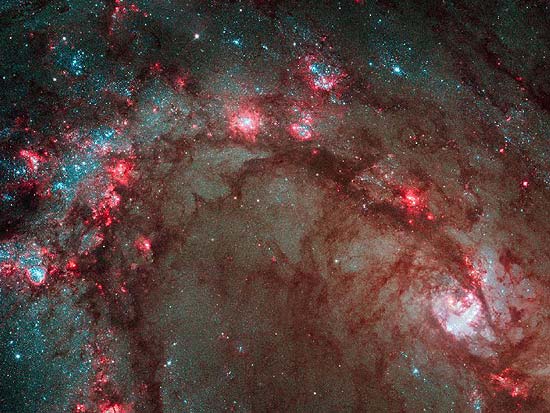 Nascimento de estrela na galxia em espiral M83, em processo de formao mais rpido que a Via Lctea