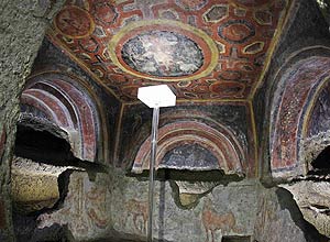 Afrescos em catacumba na Itália contêm as mais antigas imagens conhecidas dos apóstolos de Jesus.