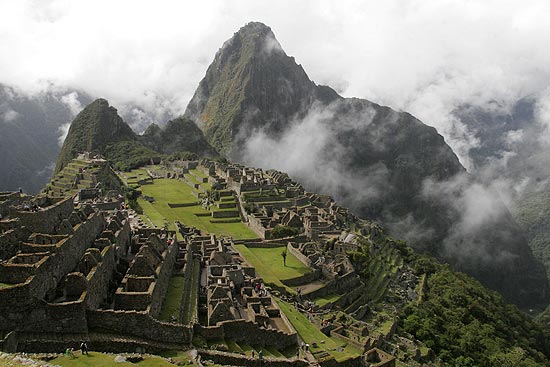 Vista da cidade inca de Machu Picchu, nos andes peruanos