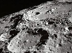 Embora indcios de gua na Lua tenham sido encontrados em 2008, um novo estudo sugere que o astro sempre foi seco