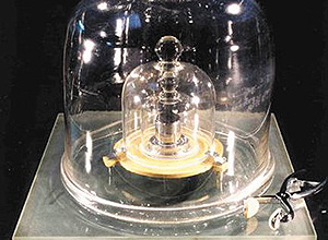 Protótipo Internacional de Quilograma é um cilindro de platina-irídio que serve de base para definir o peso de um quilo