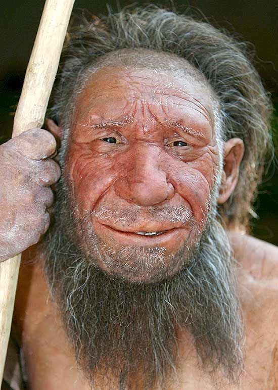 Reconstrução artística de neandertal feita pelo Museu Neandertal de Mettmann, na Alemanha