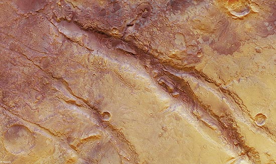 Fotos da superfície de Marte foram tiradas em fevereiro de 2008 e divulgadas nesta sexta-feira pela ESA