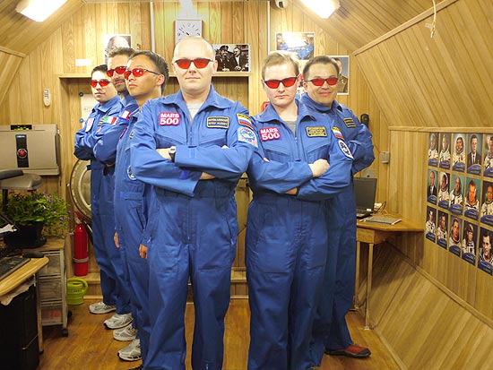 Projeto estuda as condições físicas e psicológicas dos seis homens que participam de simulação de voo a Marte