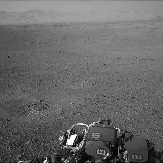 Outra câmera do Curiosity mostra o horizonte marciano