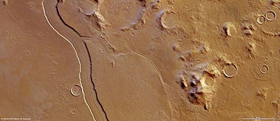 Foto mostra provvel rio extinto em Marte