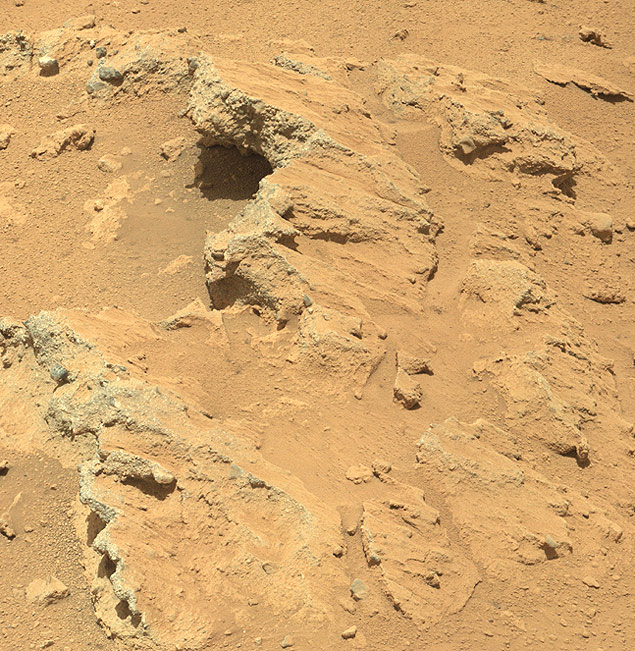 Imagem feita pelo Curiosity mostra sedimentos em leito de antigo rio em Marte