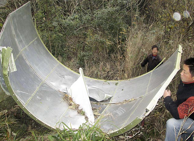 Provvel Parte do foguete Longa Marcha 4B, que levou o satlite sino-brasileiro CBERS-3 foi encontrada no condado de Suichuan