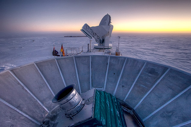 O telescpio BICEP2, na Antrtida, responsvel pela deteco dos supostos sinais da inflao csmica