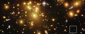 A galáxia A1689-zD1 se revela como era quando o Universo tinha apenas 700 milhões de anos; mas ela parece estranhamente madura para aquela época remota (ESO) A galáxia A1689-zD1 se revela como era quando o Universo tinha apenas 700 milhões de anos; mas ela parece estranhamente madura para aquela época remota (ESO)