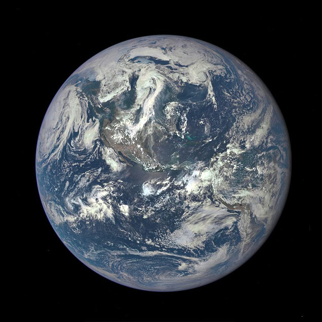 Foto da Terra tirada a mais de um milho de km pelo satlite DSCOVR