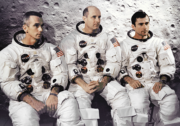 Da esquerda para direita, os astronautas da Apollo 10 Eugene Cernan, Thomas Stafford e John Young