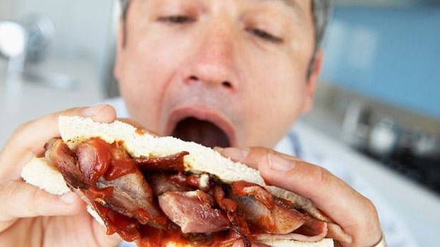 O estudo analisou consumo de presunto, salsichas e salames 