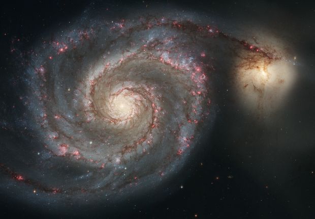 Galxia espiral M51 (NGC 5194) e sua companheira
